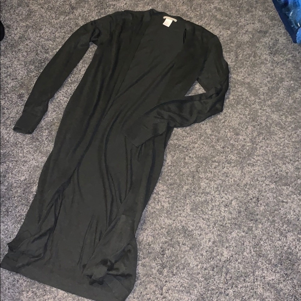 H&M long olive green sweater cardigan xsmall